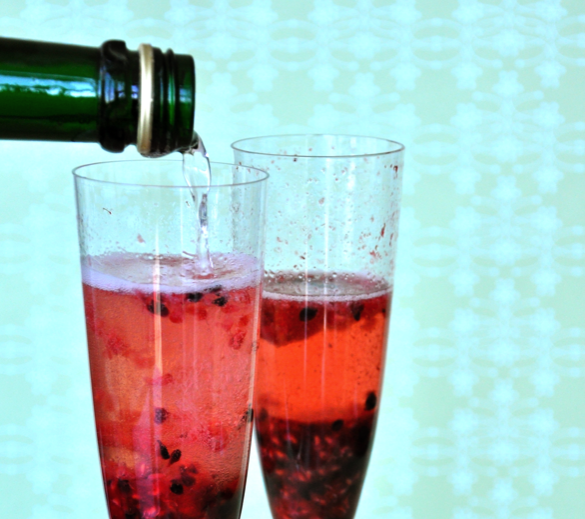 berry-infused-cocktail