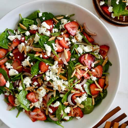 https://www.justataste.com/wp-content/uploads/2021/06/spinach-strawberry-salad-recipe-500x500.jpg